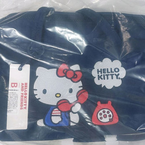 바쿠 산리오 보울러백 헬로키티