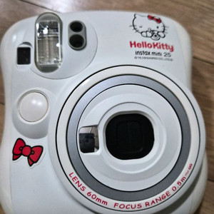 폴라로이드 미니 25 한정판 키티 에디션