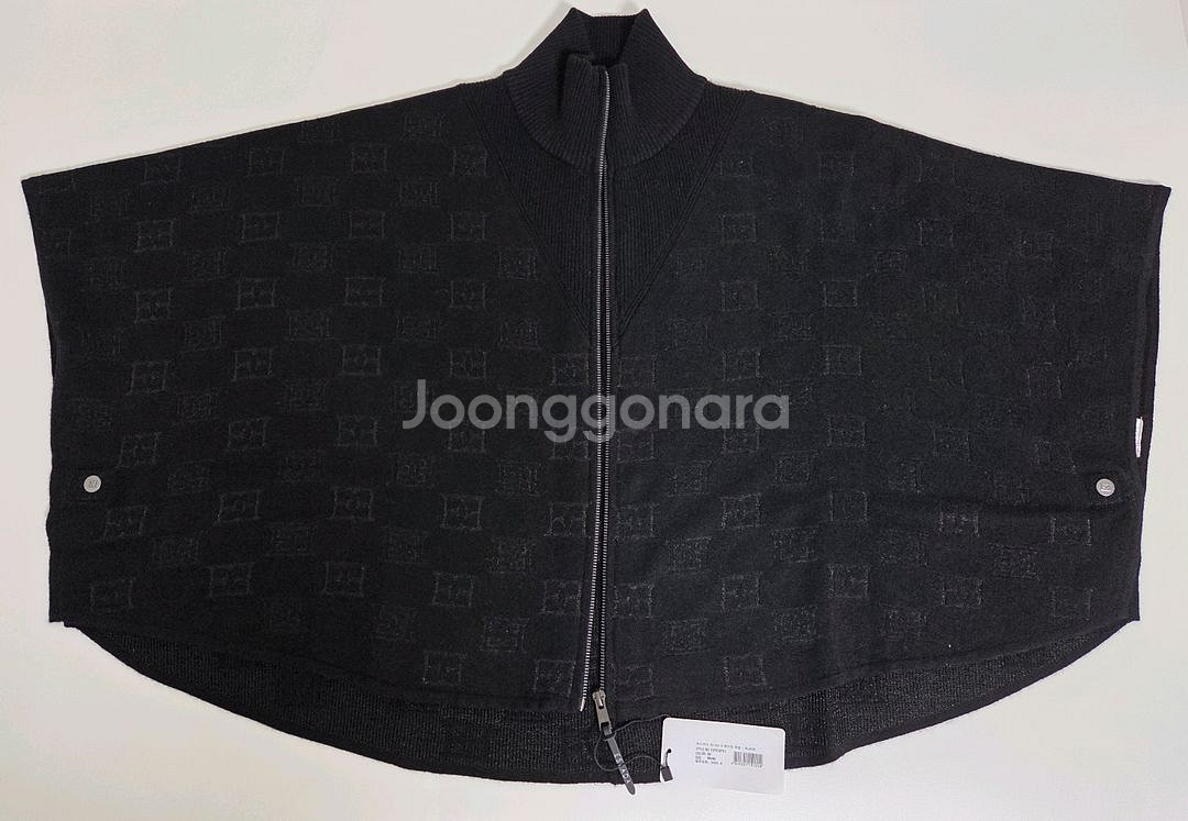 에스까다 25FW 캐시미어 자카드 니트케이프 새 상품--0