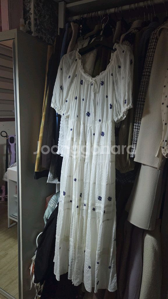 써스데이아일랜드 원피스 새상품 s사이즈--0