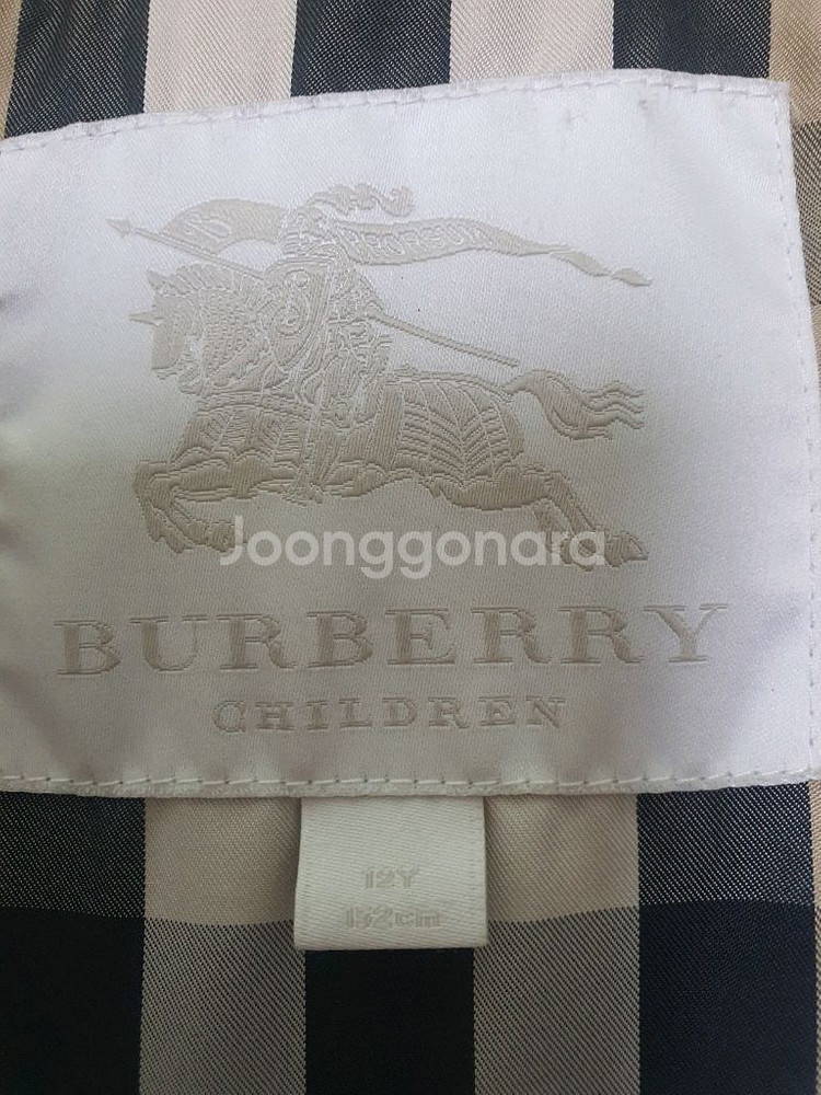 12Y 버버리키즈 숏패딩 점퍼--5
