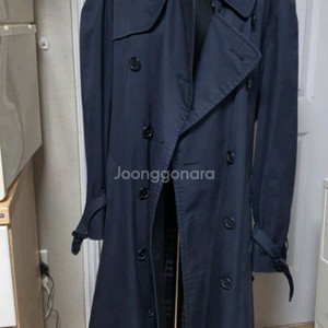 정품 버버리 남성트렌치코트 (약 95~100)