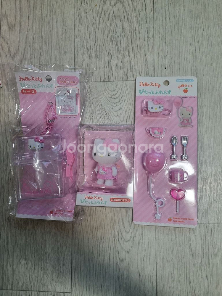 헬로키티 플로키 피규어 세트 일괄 5.2 > 4.4--0
