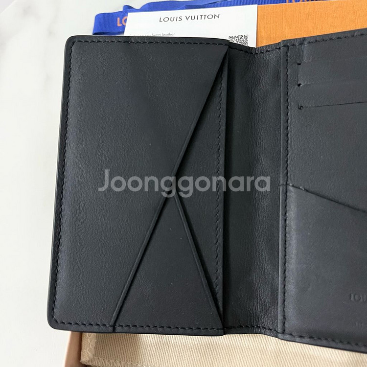 루이비통 토뤼옹 모노그램 블랙 오거나이저 카드지갑--4