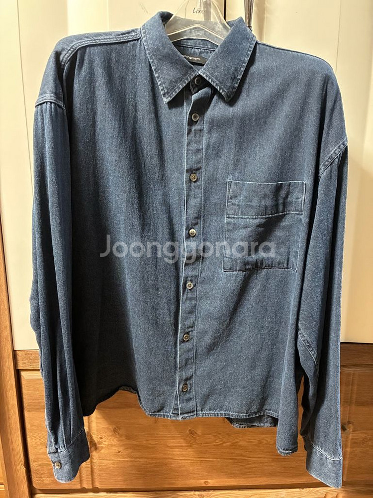 [3]해칭룸 크롭 셔츠 워시드 딥블루 컬러 팝니다.--3