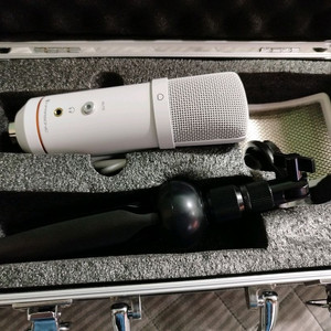 UFO 마이크 미니 화이트 케이스 포함