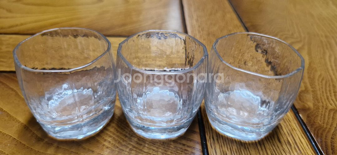 반투명 소주잔 3개--0
