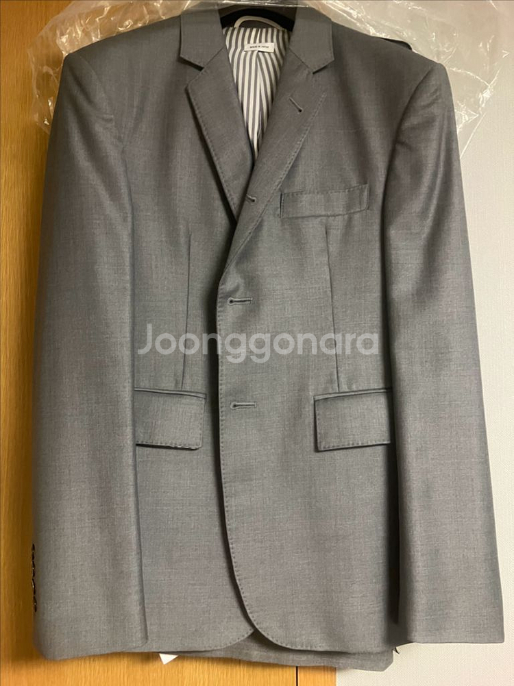 톰브 수트 및 체크셔츠 1사이즈--0