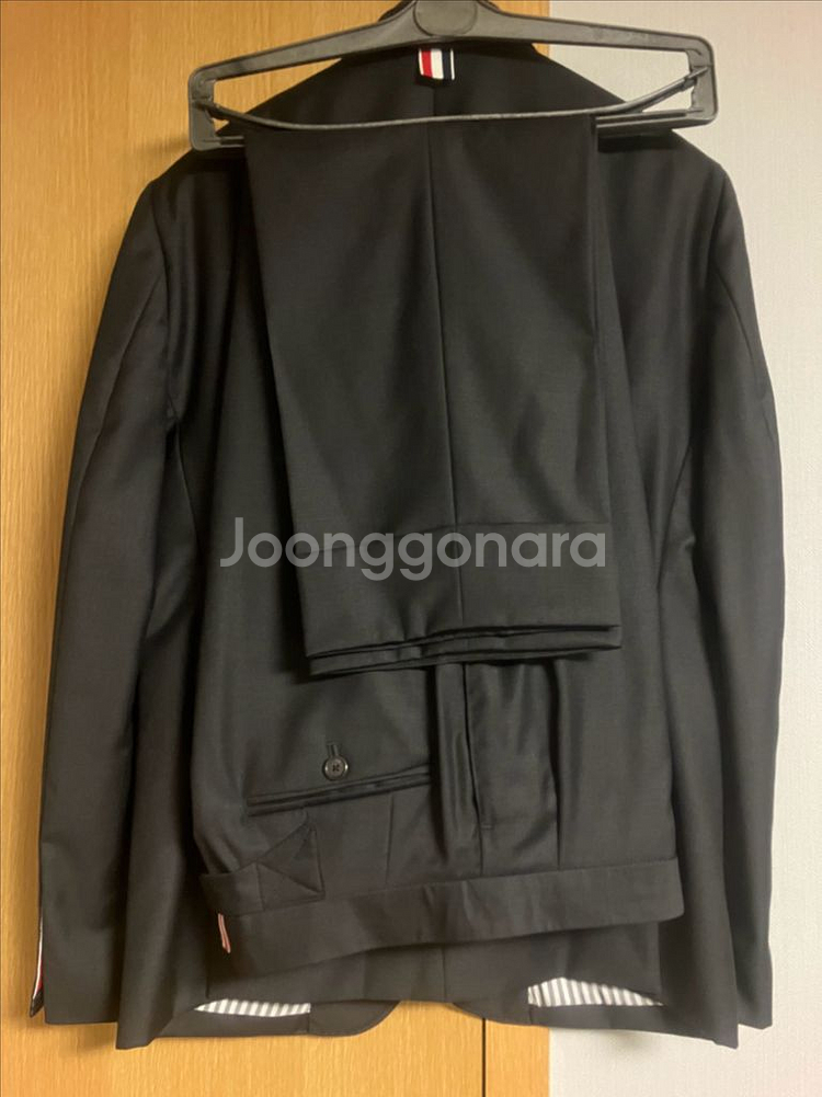 톰브 수트 및 체크셔츠 1사이즈--5