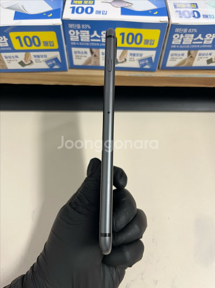 아이폰8플러스 64G 그레이 S급!--4