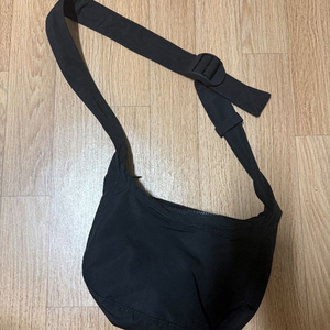 COS 숄더백