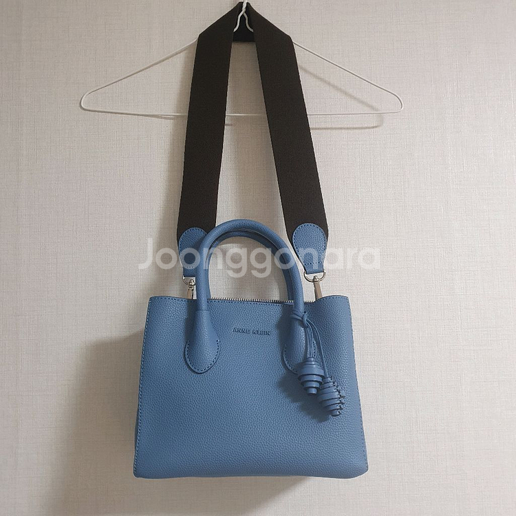 앤클라인 핸드백 (정가 358,000원)--1