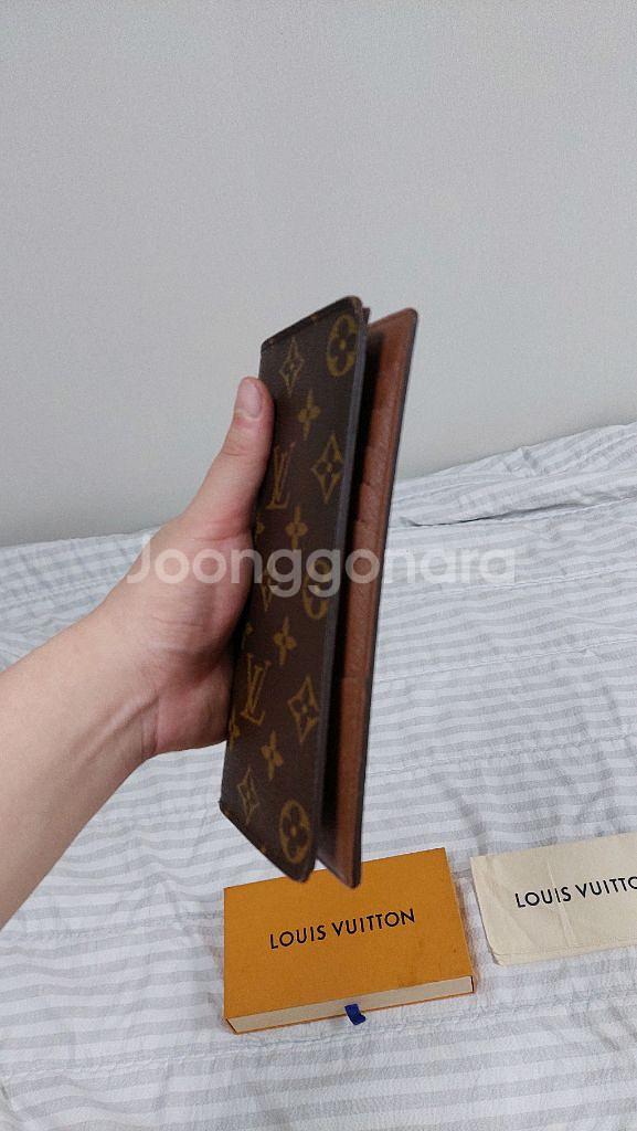 급쳐 루이비통 장지갑 정품 싸게팔아요--7