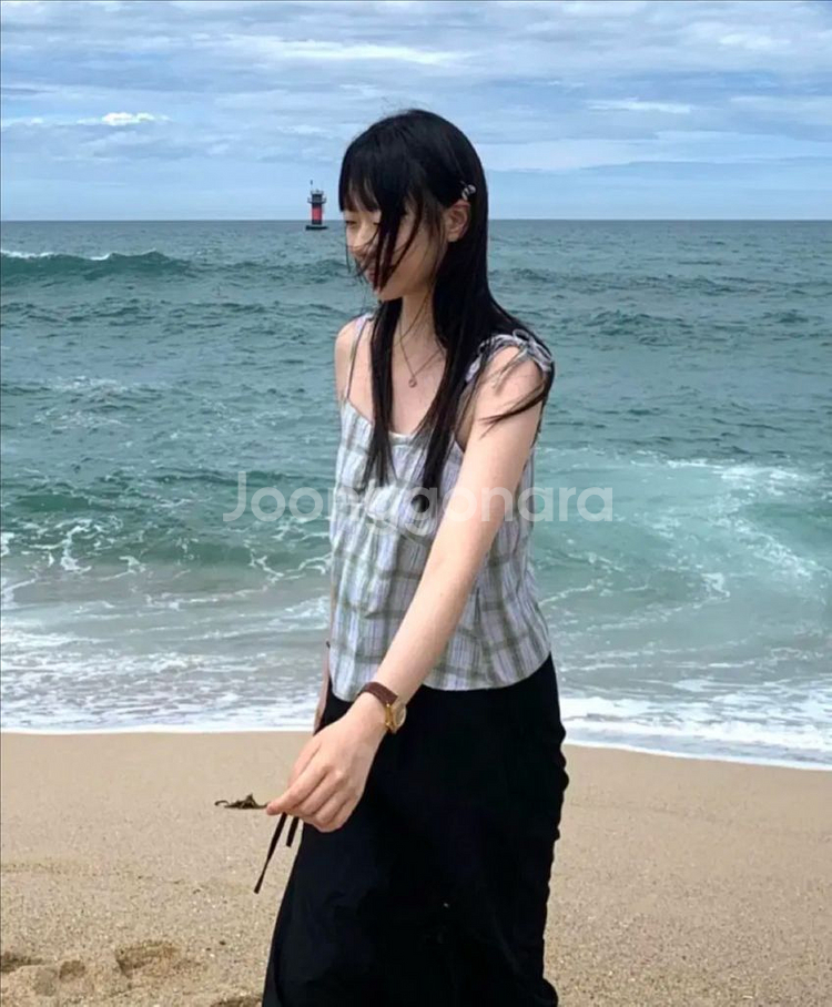 오하이오 마켓 체크 리본 나시 슬리브리스 지오리--0