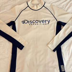 디스커버리 레쉬가드