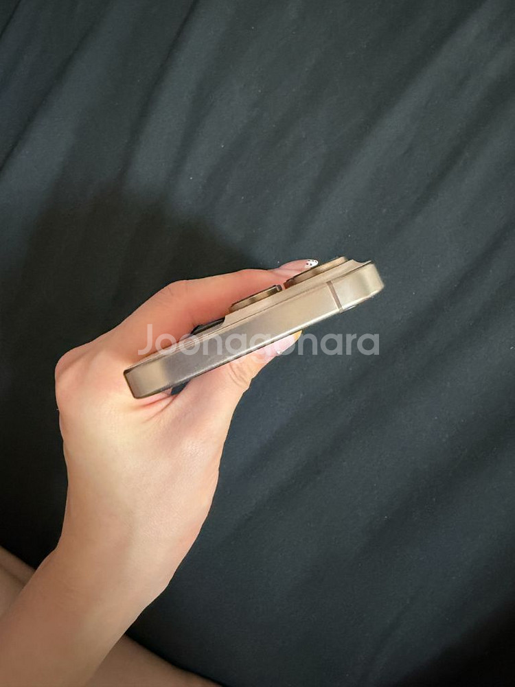 아이폰16프로 256GB 데저트 애케플 판매합니다.--2
