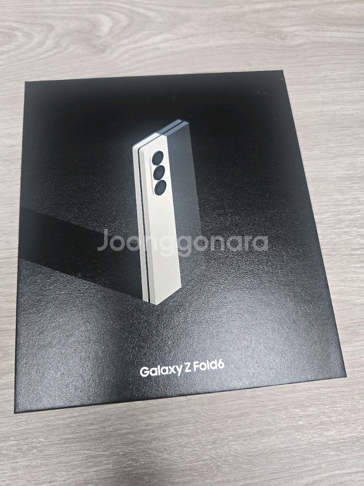 갤럭시Z폴드6 512GB 크래프티드 블랙 자급제 미개봉--0