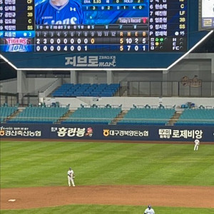 삼성라이온즈 와일드카드 1차전 1루외야 2연석 팝니다