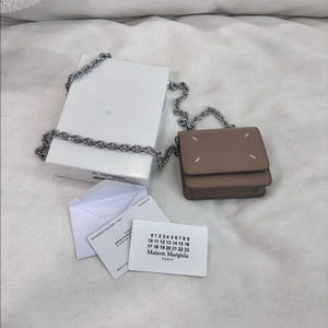 마르지엘라 미니 체인 지갑백 (새제품 풀박)
