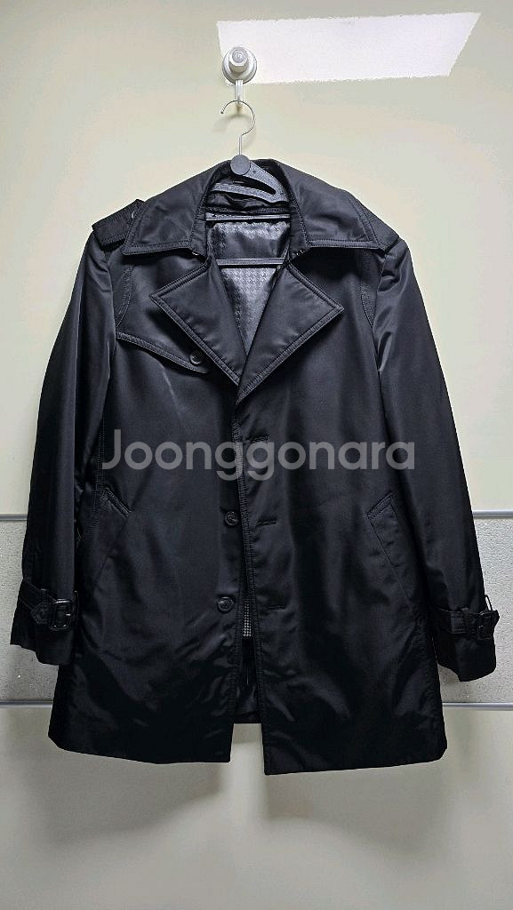 바쏘95 블랙 트렌치 코트 중고--3