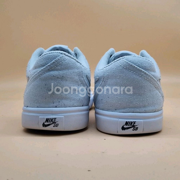 나이키 SB 체크솔라소프트 남성 스니커즈 265--2