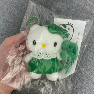 헬로키티 네잎클로버 행운