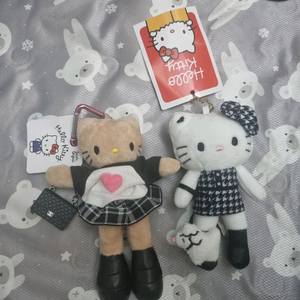 헬로키티 롱다리키티 갸루 키티 샤넬 키티 키링 인형