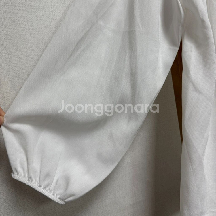 화이트 레이스 블라우스--6