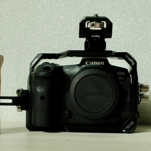캐논 Canon EOS R5 및 Smalrig 부속품