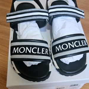 몽클레어 키즈 샌들 34사이즈 220