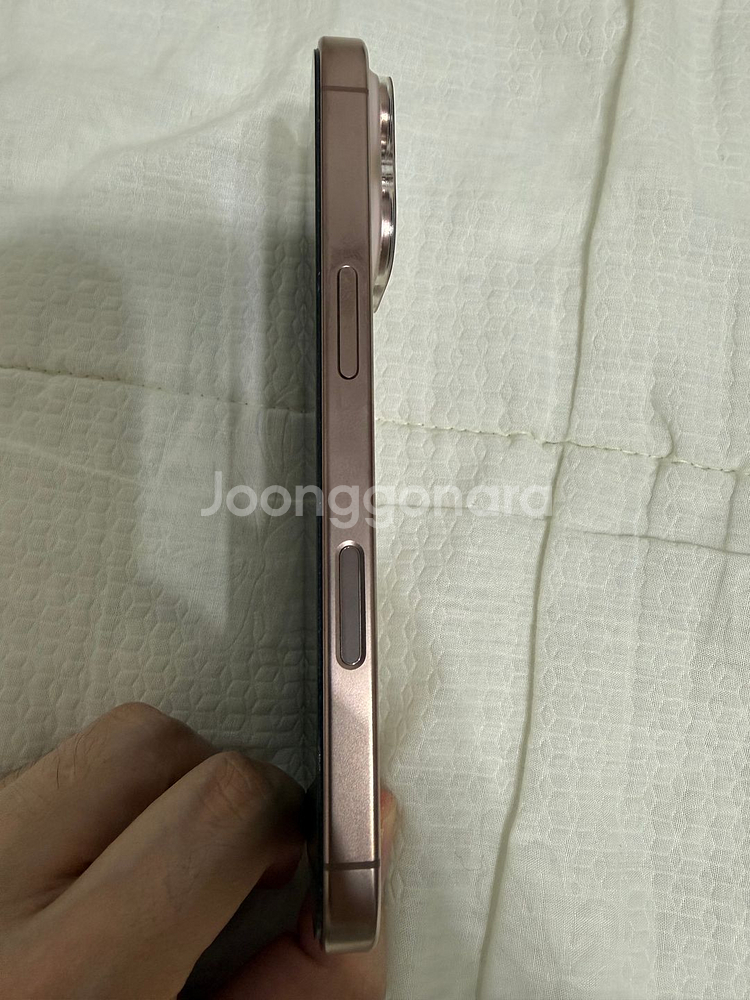 아이폰 16프로 256gb 데저트 티타늄 자급제 팔아요--3
