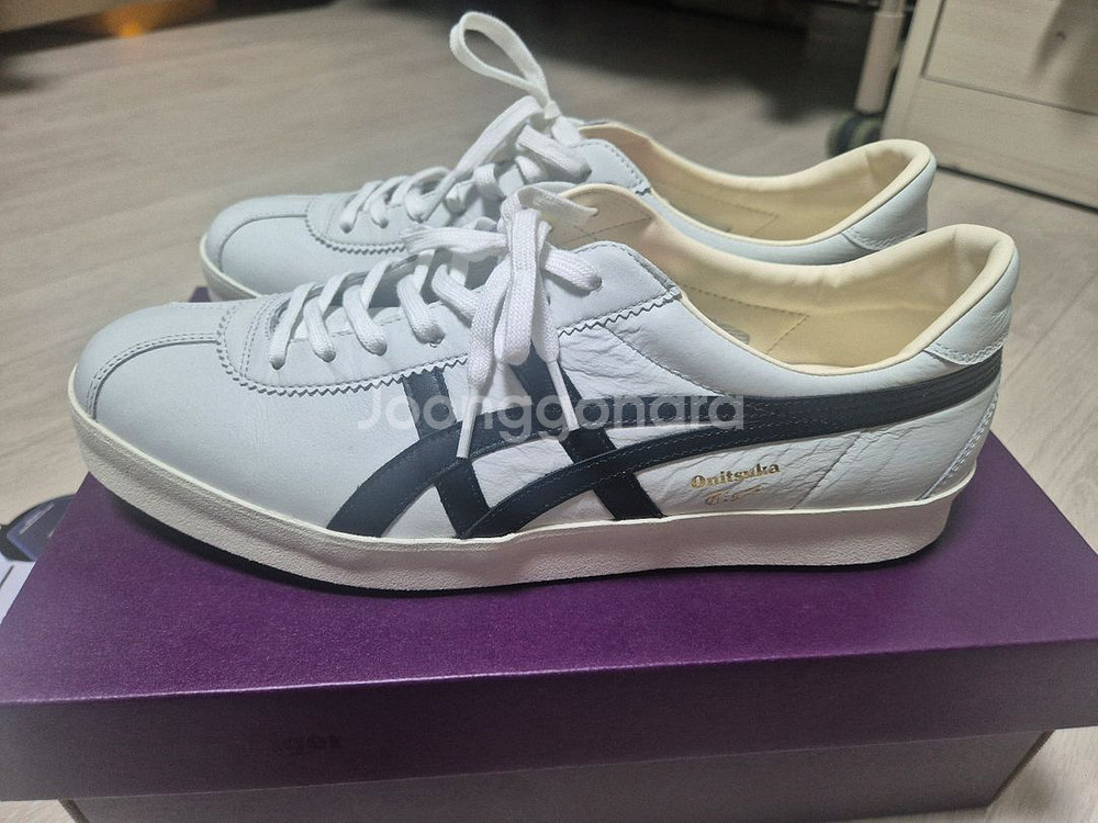 오니츠카타이거 VICKKA NM 화이트--3