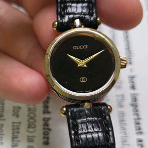 빈티지 구찌 클래식 방돔 블랙다이얼 칼침핸즈 여성용