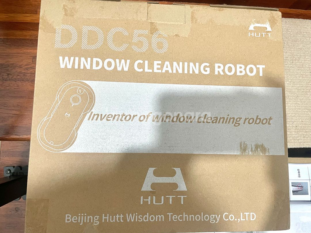 새상품 허트 HUTT 창문 로봇청소기 DDC56--2