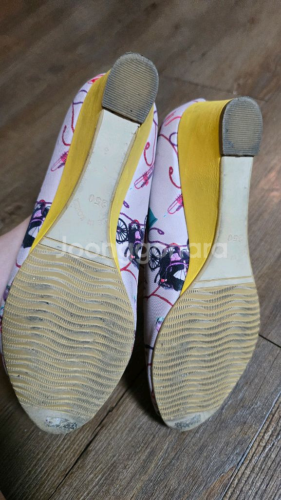 Mabishu 브랜드의 토오픈 힐입니다사이즈는 250m--1