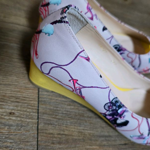 Mabishu 브랜드의 토오픈 힐입니다사이즈는 250m