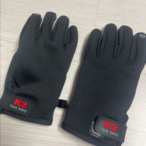 K2 방한장갑 블랙 M 팝니다