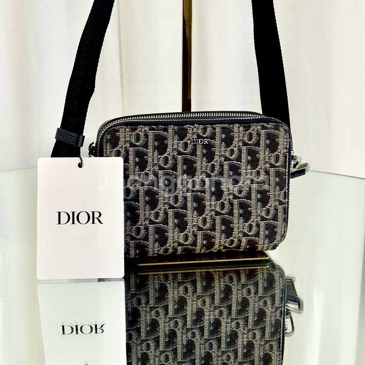 디올 오블리크 루테늄 투웨이 스트랩 파우치 메신저백--2