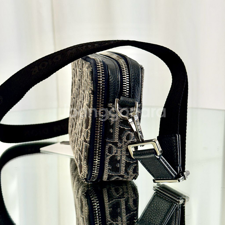 디올 오블리크 루테늄 투웨이 스트랩 파우치 메신저백--3