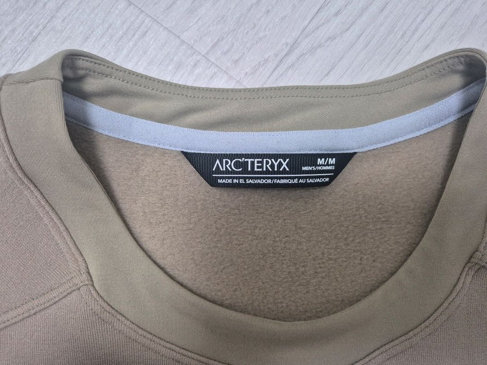 아크테릭스 플리스 셔츠팝니다.--2