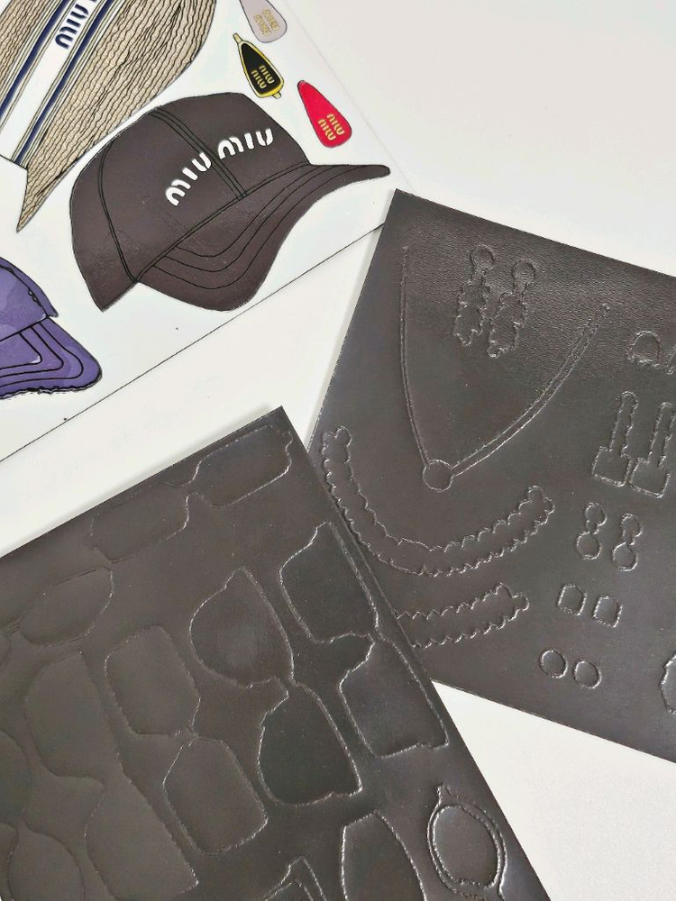 [MIU MIU] 정품 옷입히기 놀이 스티커 세트 + How to Wear Book / 새상품 이미지