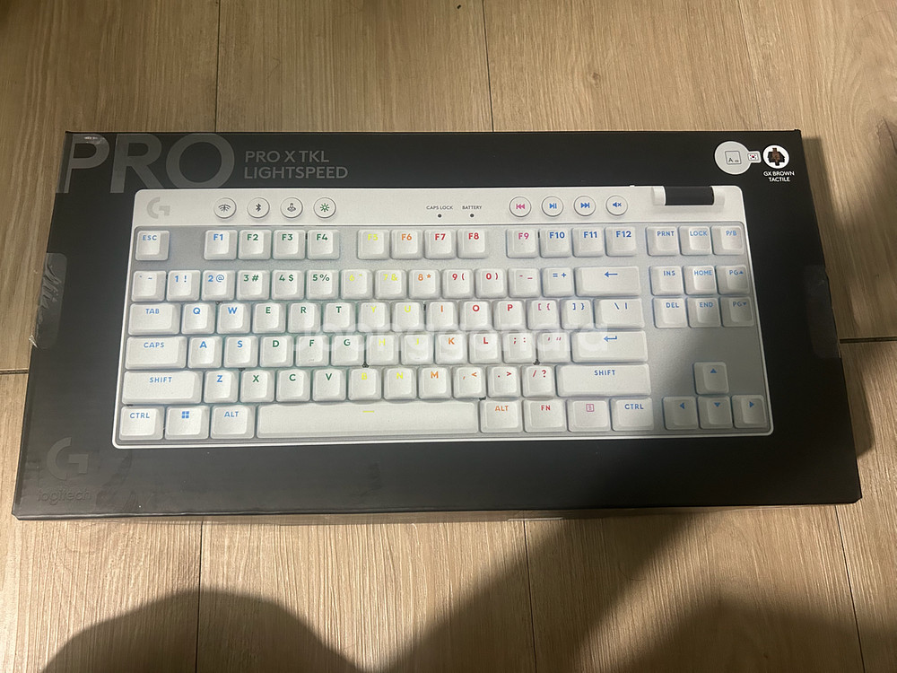 로지텍 PRO X TKL 갈축 팝니다--1