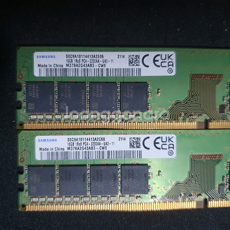 DDR4 16GB PC4-3200AA 개당 4.5만--0