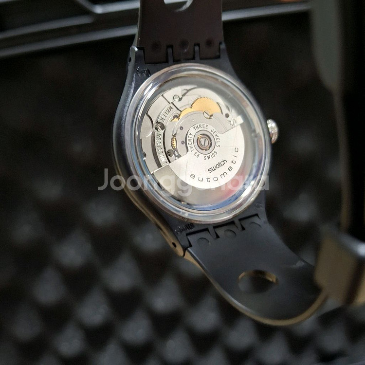 스와치 오픈하트 시계--3