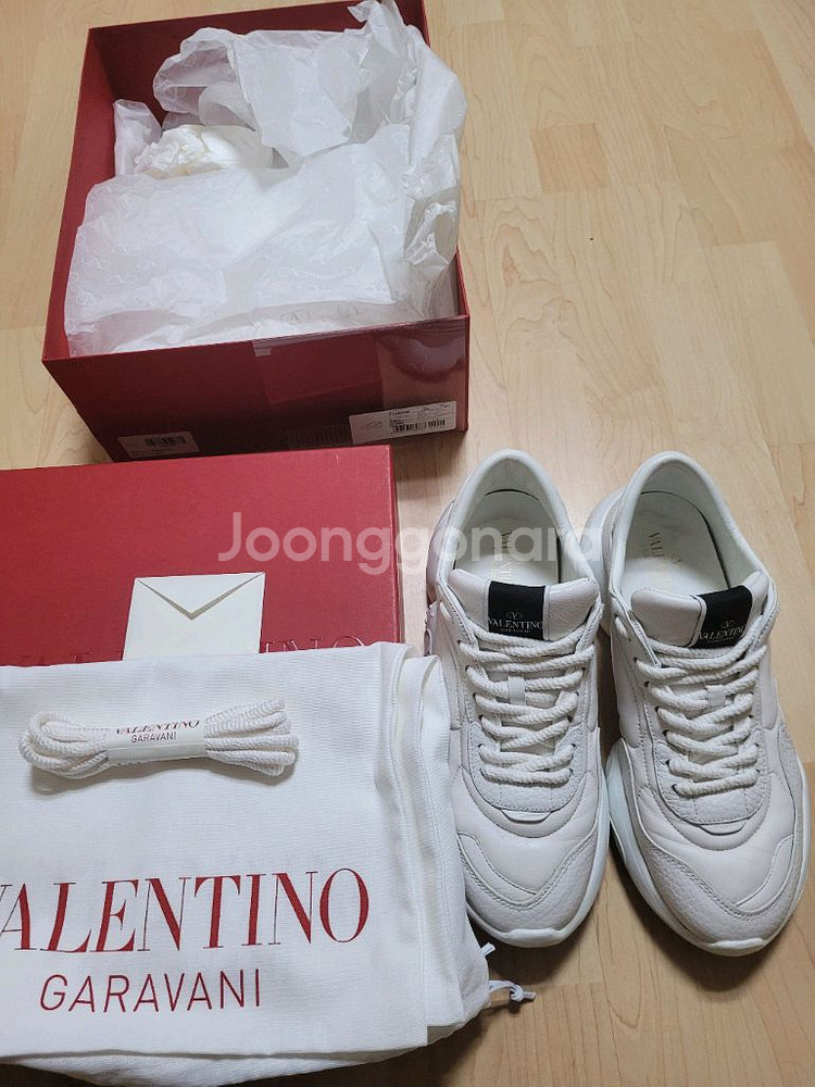 발렌티노 버블백 오프화이트 41.5 265사이즈 싸게팜--1