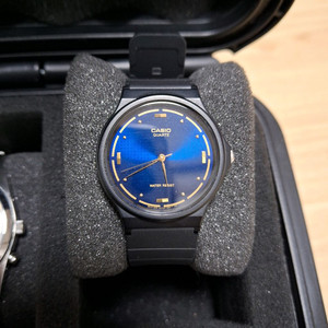 카시오 MQ-76-2A 시계