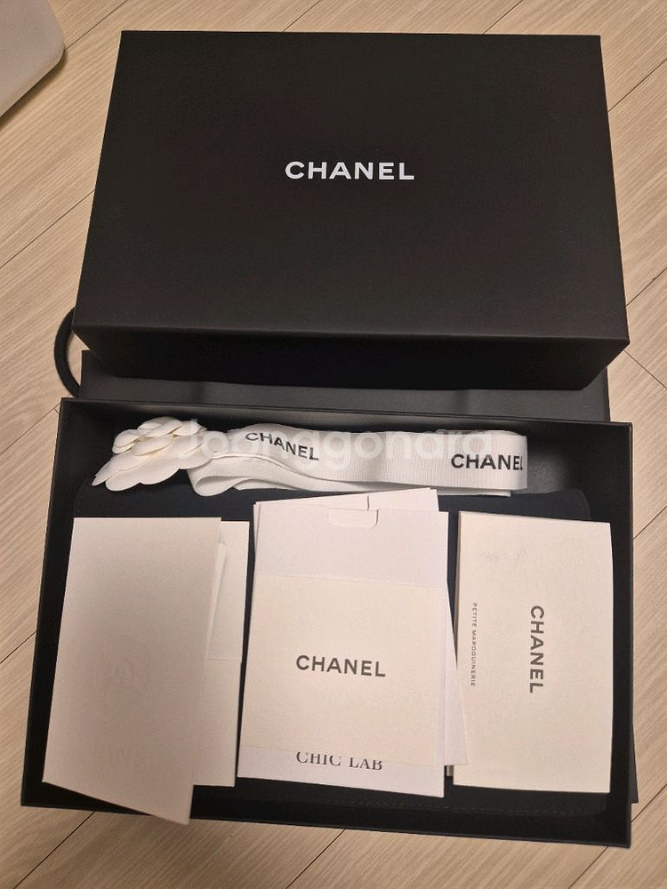 샤넬 woc 클래식 금장 체인백 캐비어 샤넬백--8