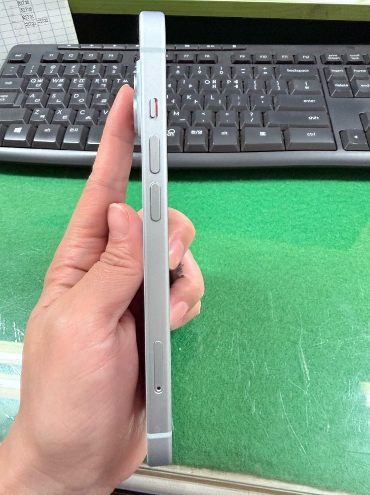 아이폰15 256기가 블루--4