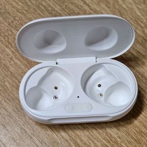 갤럭시 버즈플러스 화이트 충전본체 SM-R175