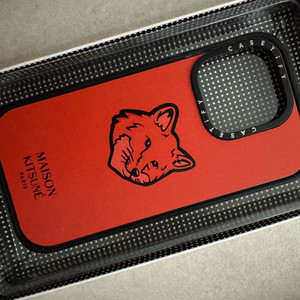 아이폰15 프로 메종키츠네 맥세이프 케이스